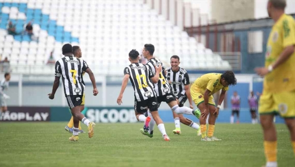 Galvez estréia com derrota para o Atlético MG na Copinha 